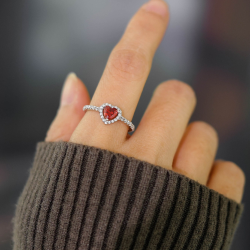 Oso con Rosa Eterna y Anillo de Promesa